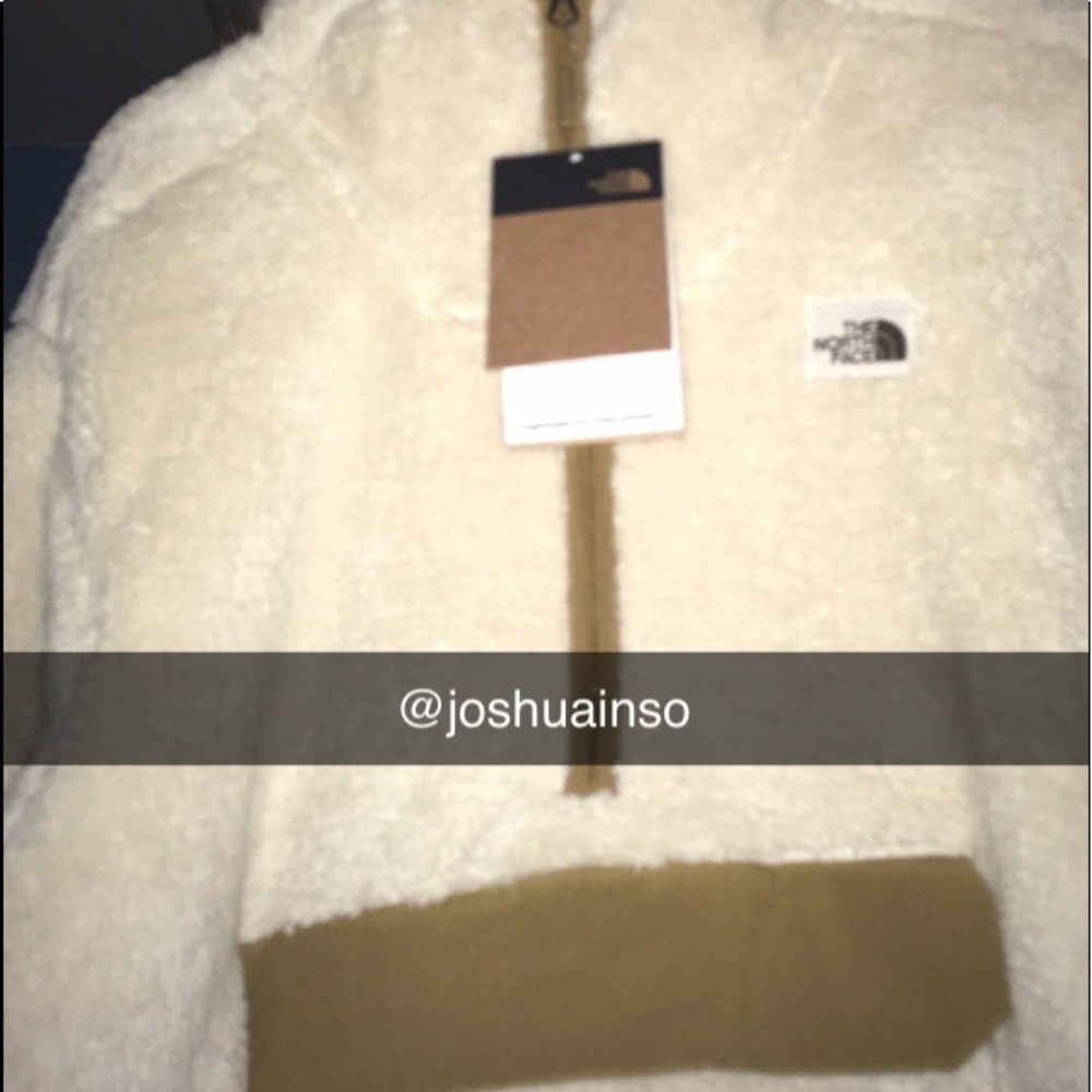 🔔Exclusive North Face Campshire PullOver Hoodie🔔